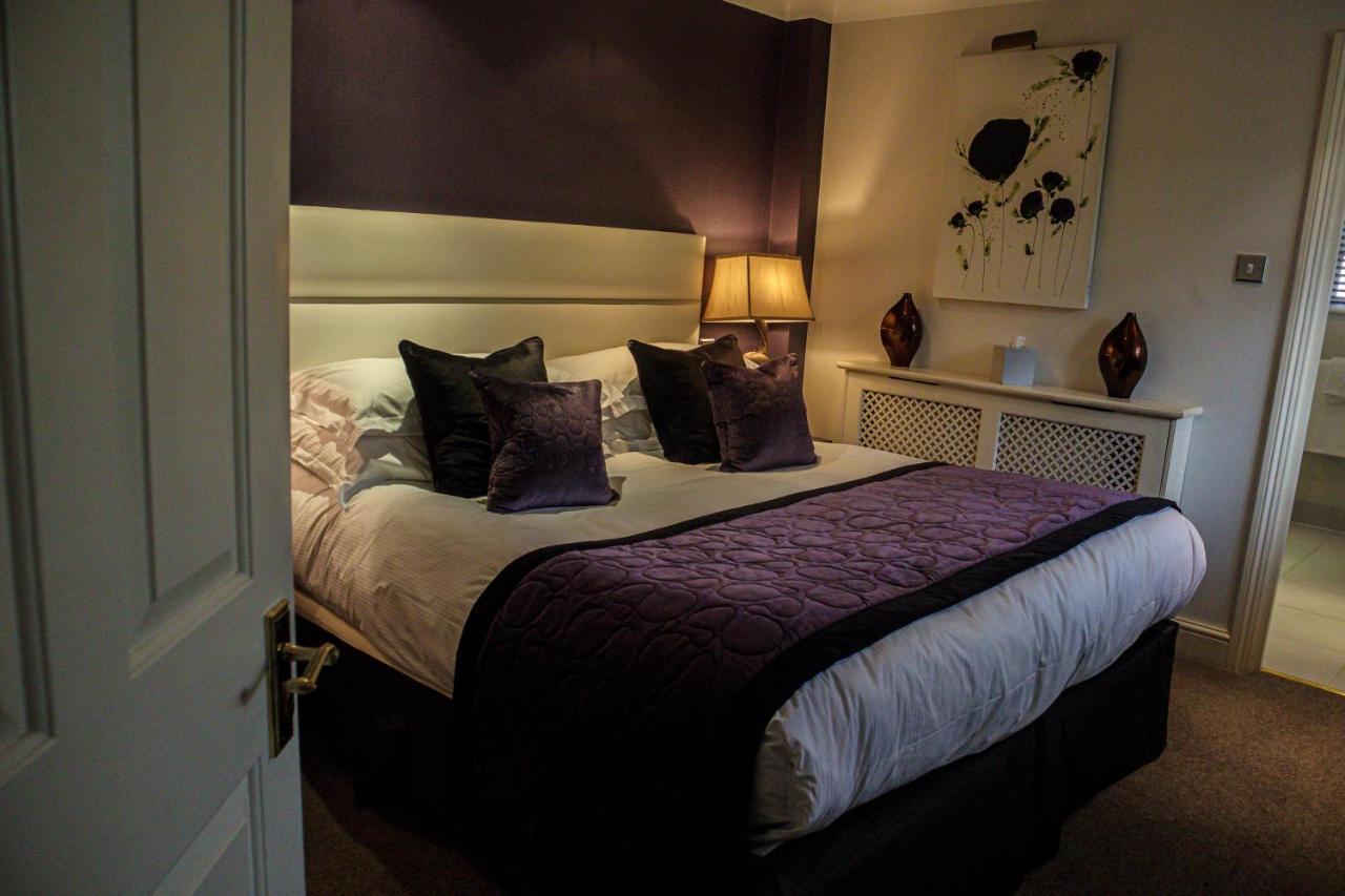Langshott Manor - Luxury Hotel Gatwick Horley Exterior foto